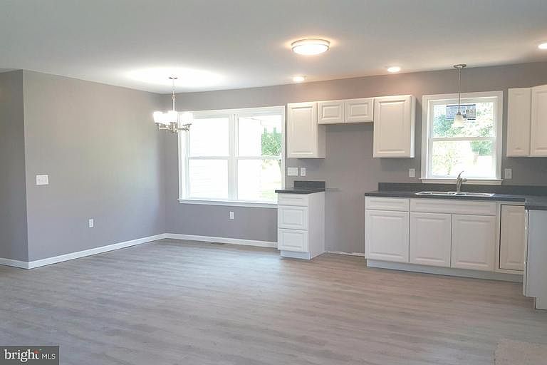 2nd image of 3618 West Ave