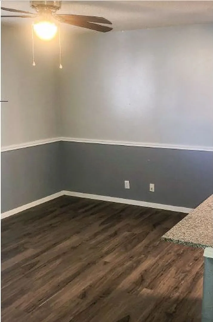 Silver Park Apartments — Photo 1