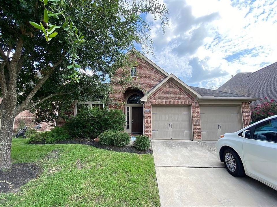1st image of 26135 Serenity Oaks Dr