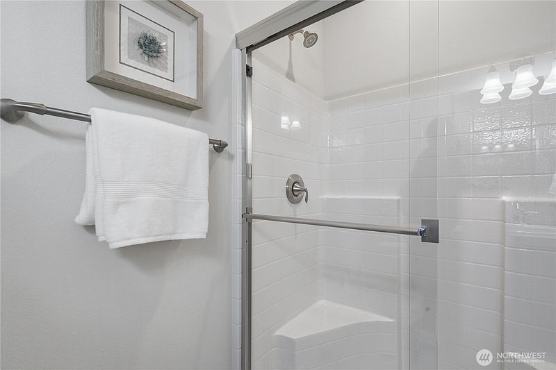 4th image of 12929 136th Ct NE