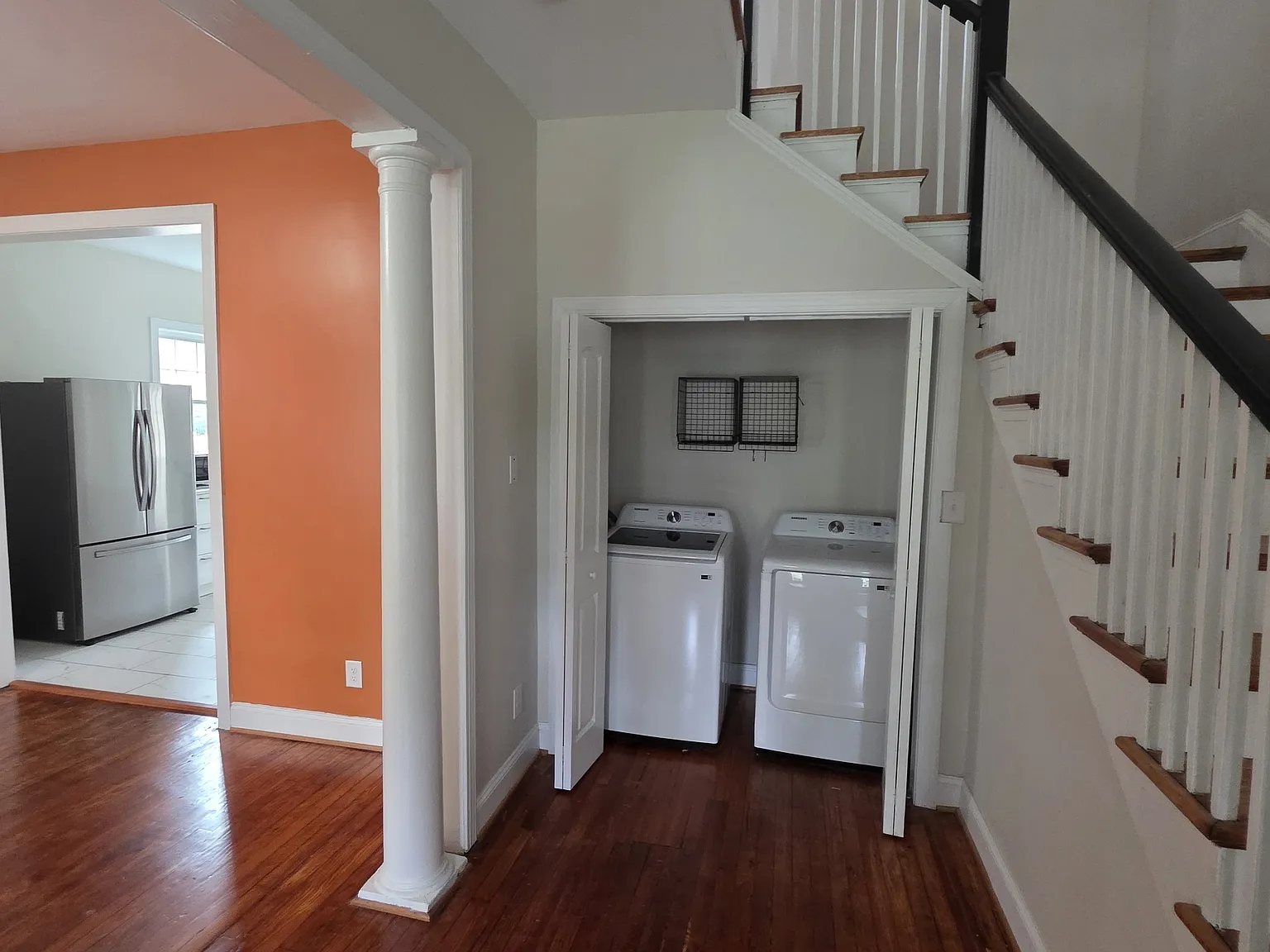 3 bed, 2.5 bath, 1524 sqft, $2,500 — Photo 3