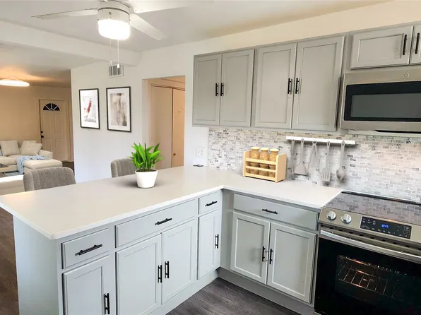 13333 Challaburton Dr, Farmers Branch, TX 75234