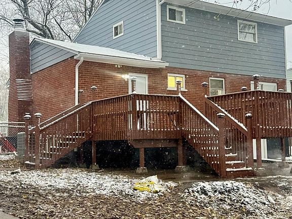 2nd image of 9661 Gertrude Ln