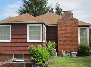 1061 N Myrtle St, Coquille, OR 97423