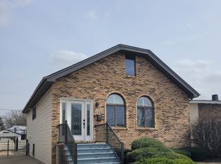 (Undisclosed Address), Chicago, IL