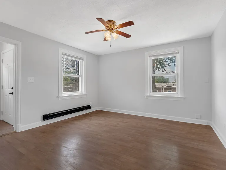 1608 West St SE — Photo 3
