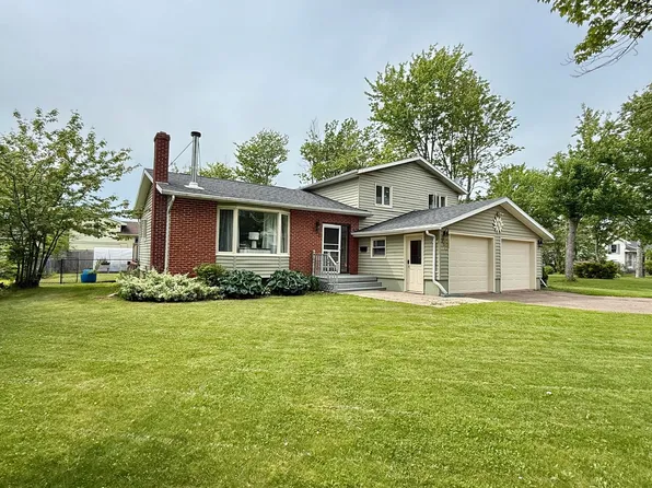 108 Newson Ct, Summerside, PE C1N 5H8