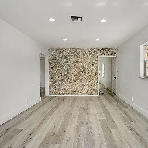 448 NW 2nd Way — Photo 8