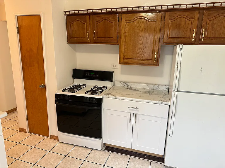 4740 Main St #A — Photo 9