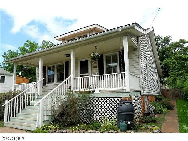 1109 Elliott Ave photo 1