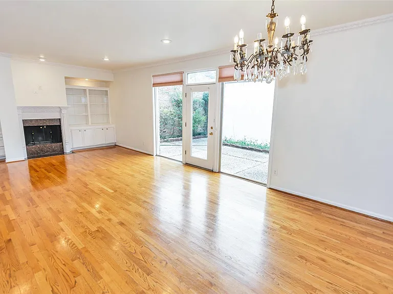 8615 La Fonte St — Photo 20