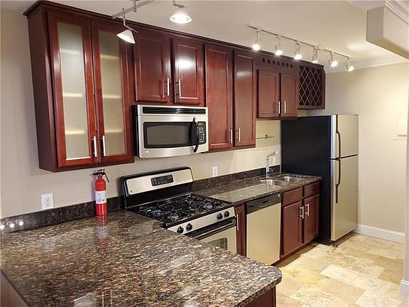 2nd image of 700 E 8th St Unit 12-L