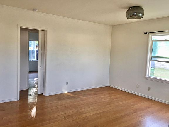 2nd image of 4839 Fiesta Ave