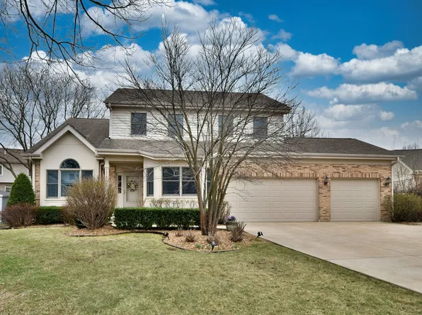 127 N Sherwood Cir, Bloomingdale, IL 60108
