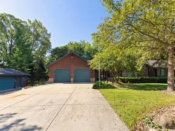 28215 Easy LANE, Waterford, WI 53185