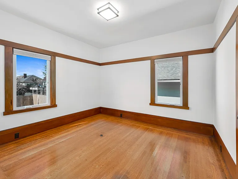1308 Alcatraz Ave — Photo 6