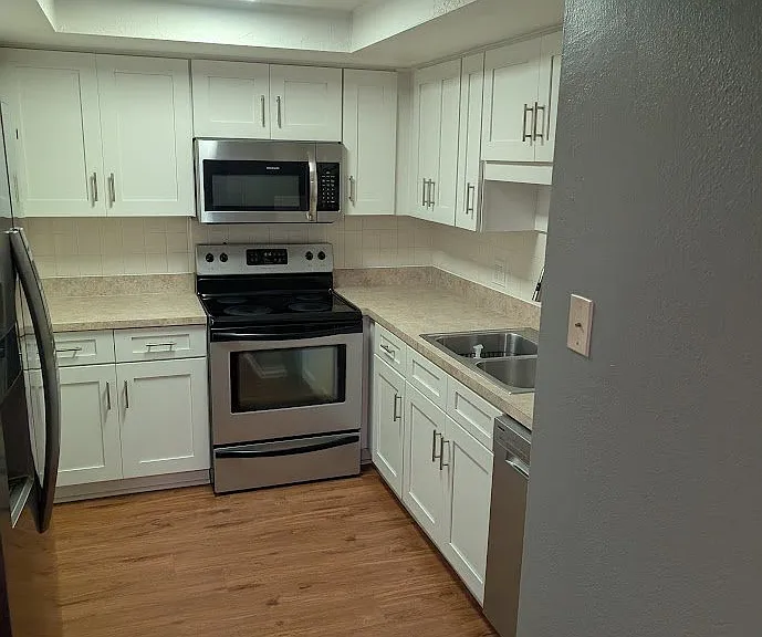 411 Marjon Ave #413 — Photo 8