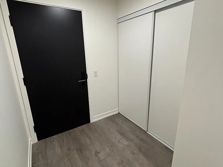 270 Dufferin St #601 — Photo 12
