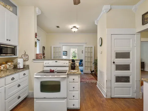 712 Oak St, Teague, TX 75860