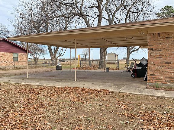 3rd image of 15948 Us Highway 377