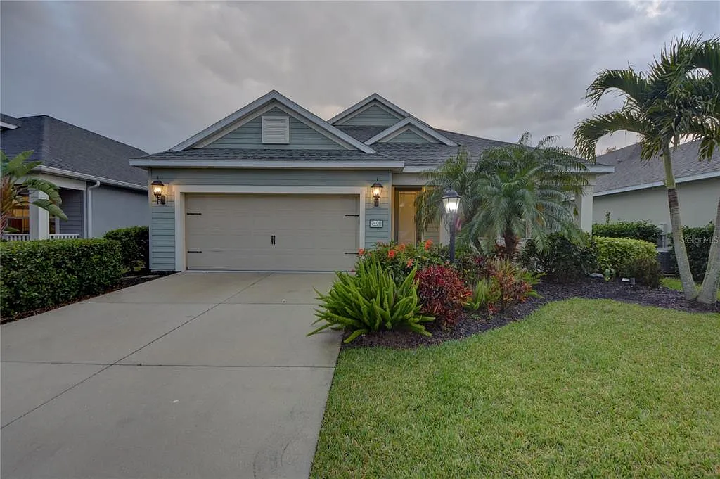 3 bed, 2.0 bath, 1790 sqft, $3,000 — Photo 2