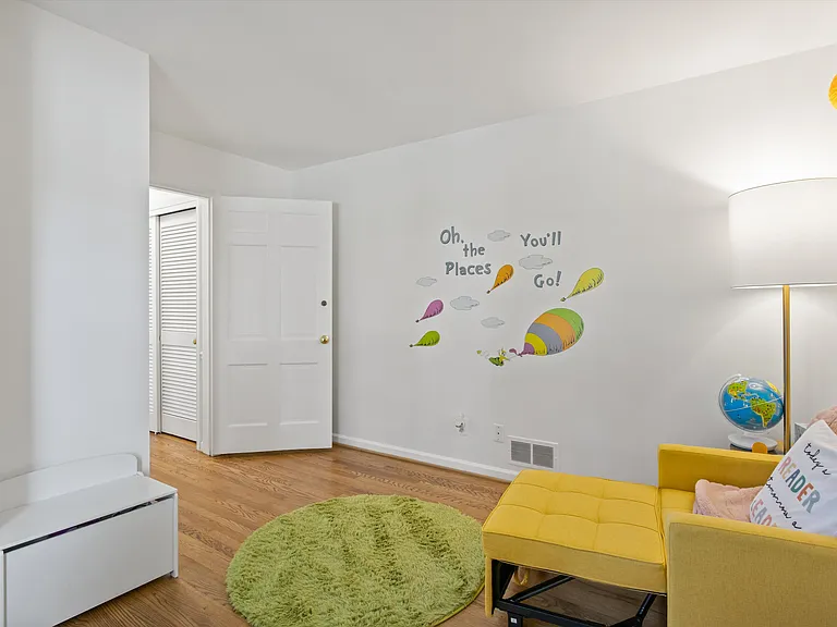 2606 N Quincy St — Photo 14