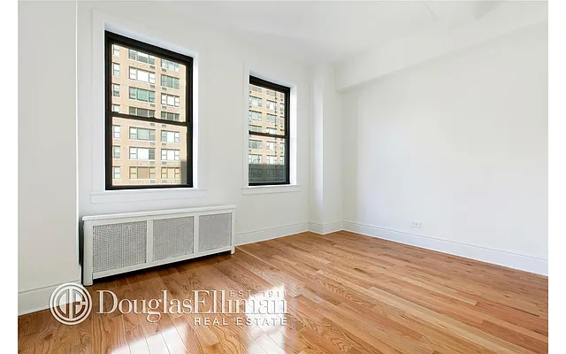 Rented by Douglas Elliman | media 16