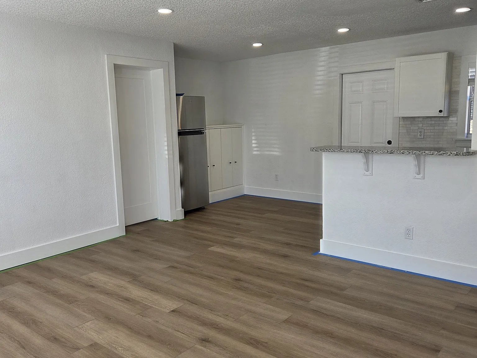 3 bed, 1110 sqft, $1,900 — Photo 4
