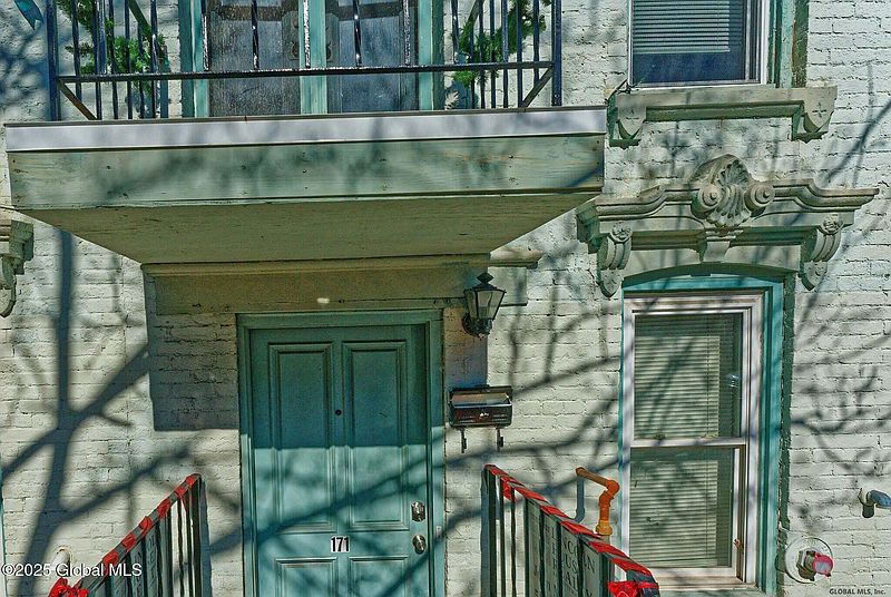 4th image of 171 Lancaster Street