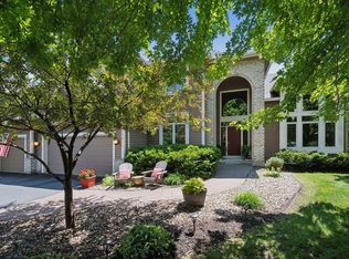 4176 Lakeridge Rd, Excelsior, MN 55331