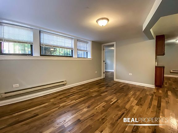 4th image of 4419 N Wolcott Ave #4419