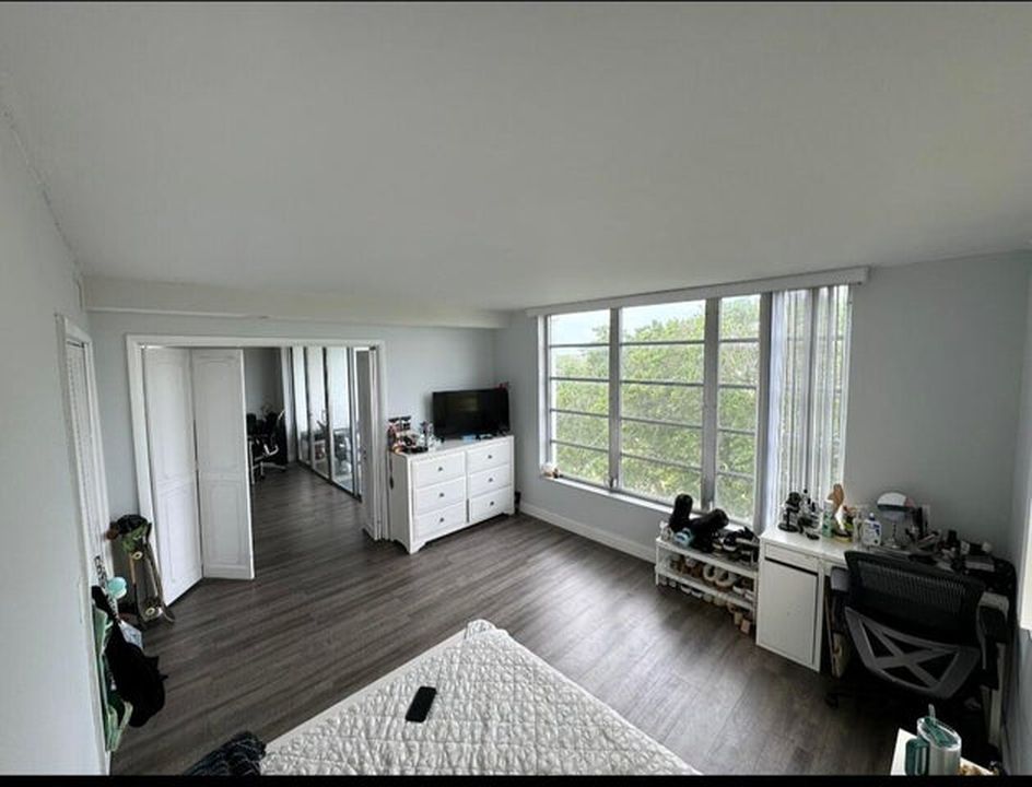 3090 N Course Dr APT 601, photo 2