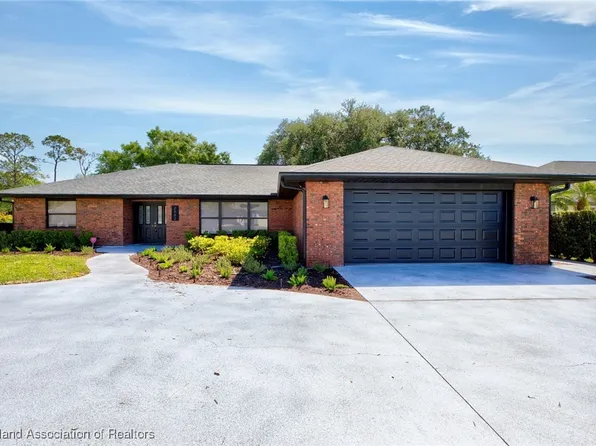 2842 Meadowood Ln, Sebring, FL 33875