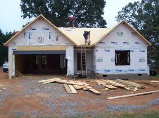 1872 Ranchland Dr NW, Conover, NC 28613