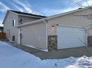 3416 16th St S, Moorhead, MN 56560