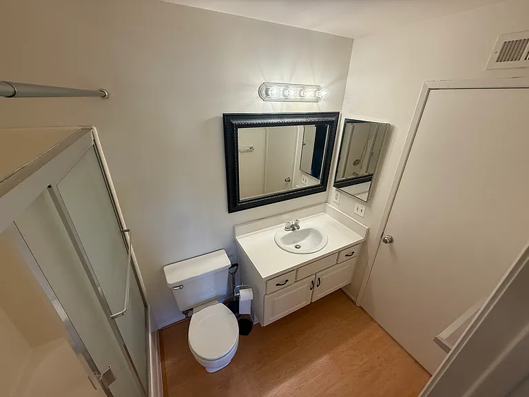 109 Remington — Photo 10
