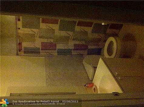 2nd image of 722 SW 73rd Ave #28