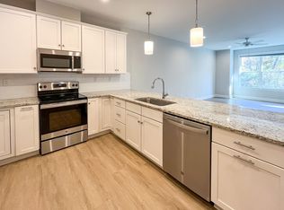 1527 Birnam Dr, Charlottesville, VA 22901