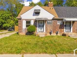 19219 Moross Rd, Grosse Pointe, MI 48224