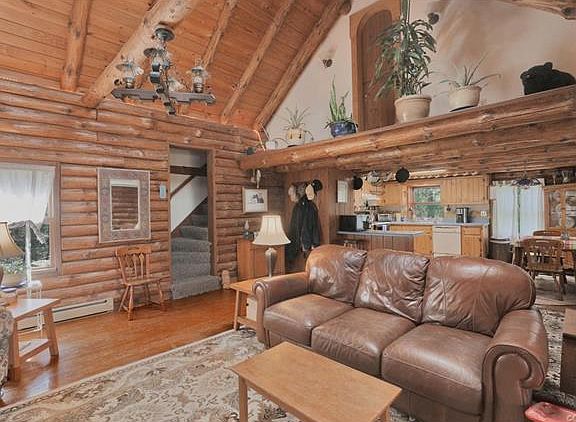 4th image of 6463 Strawbank Dr