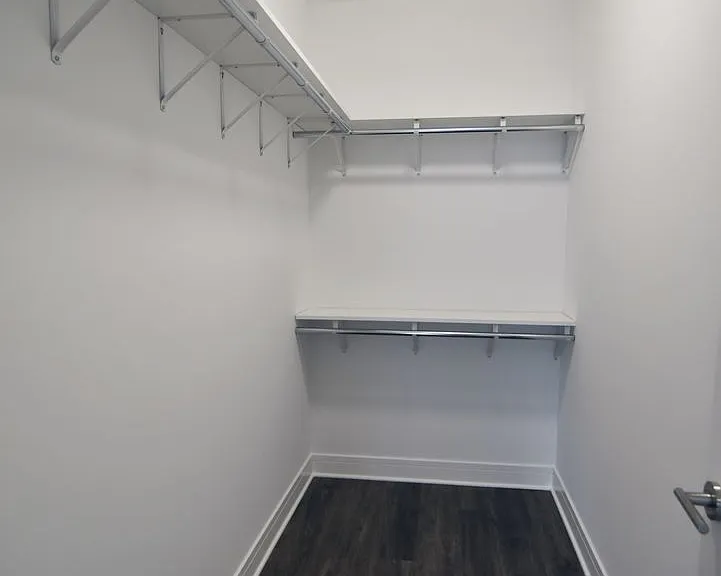 927 W. Irving Park — Photo 34