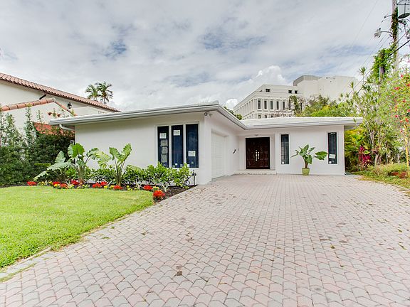3rd image of 407 Sarto Ave