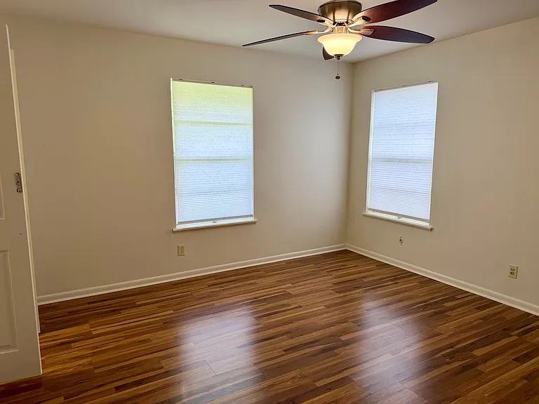 5510 Delwood Dr — Photo 10