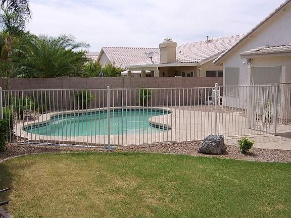 4th image of 1159 W Raven Dr