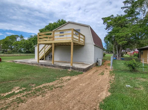 44 Hudson St, Rogersville, AL 35652