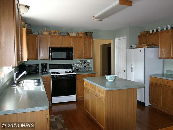 5th image of 115 Basalt Dr