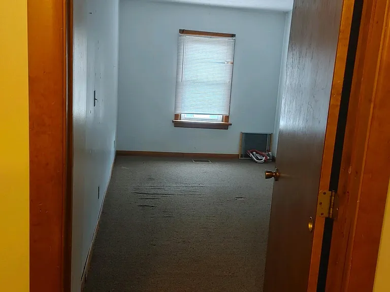 212 W Main St #212.5 — Photo 3