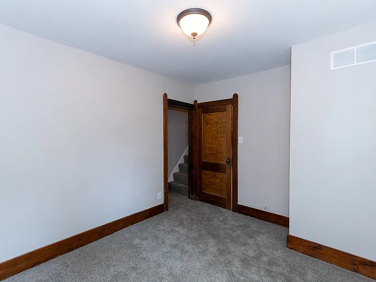 2340 Vodeli St — Photo 13