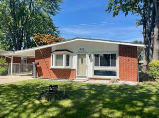 1625 Moulin Ave, Madison Heights, MI 48071