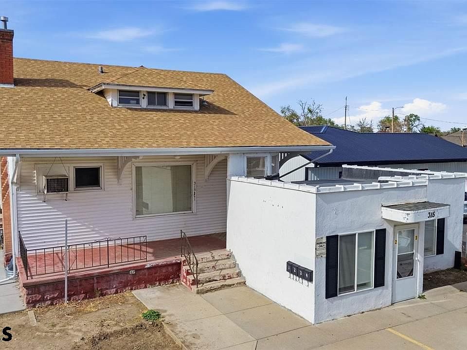 1st image of 315 E Overland
